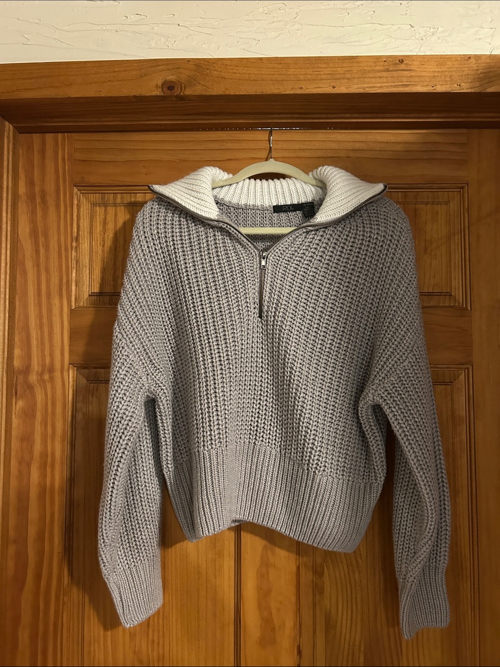 RDI Cable Knit Quarter Zip Sweater in Gray and White- XL